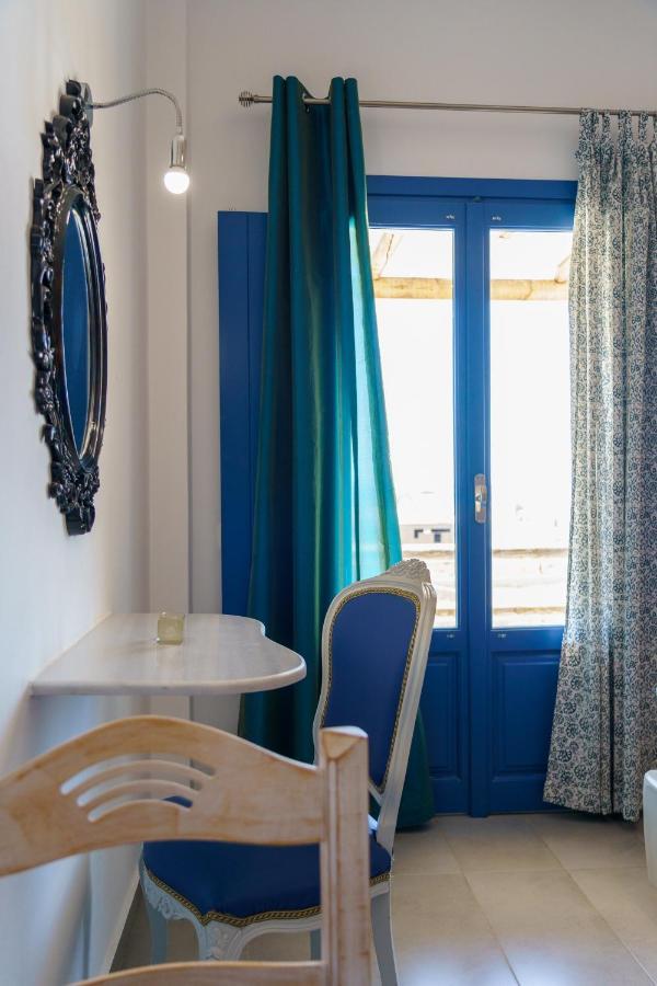 Marousi Suites Perissa  Exteriér fotografie