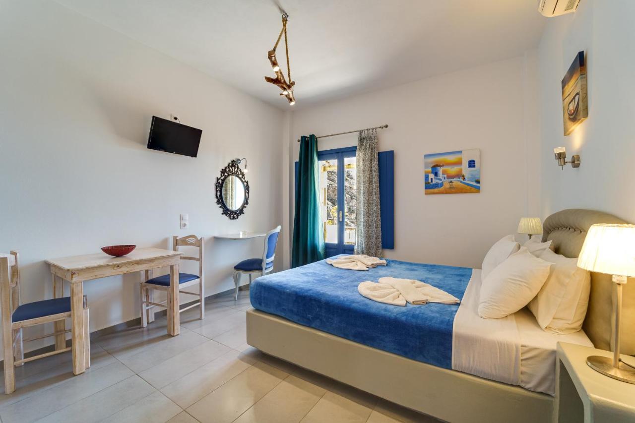 Marousi Suites Perissa  Exteriér fotografie